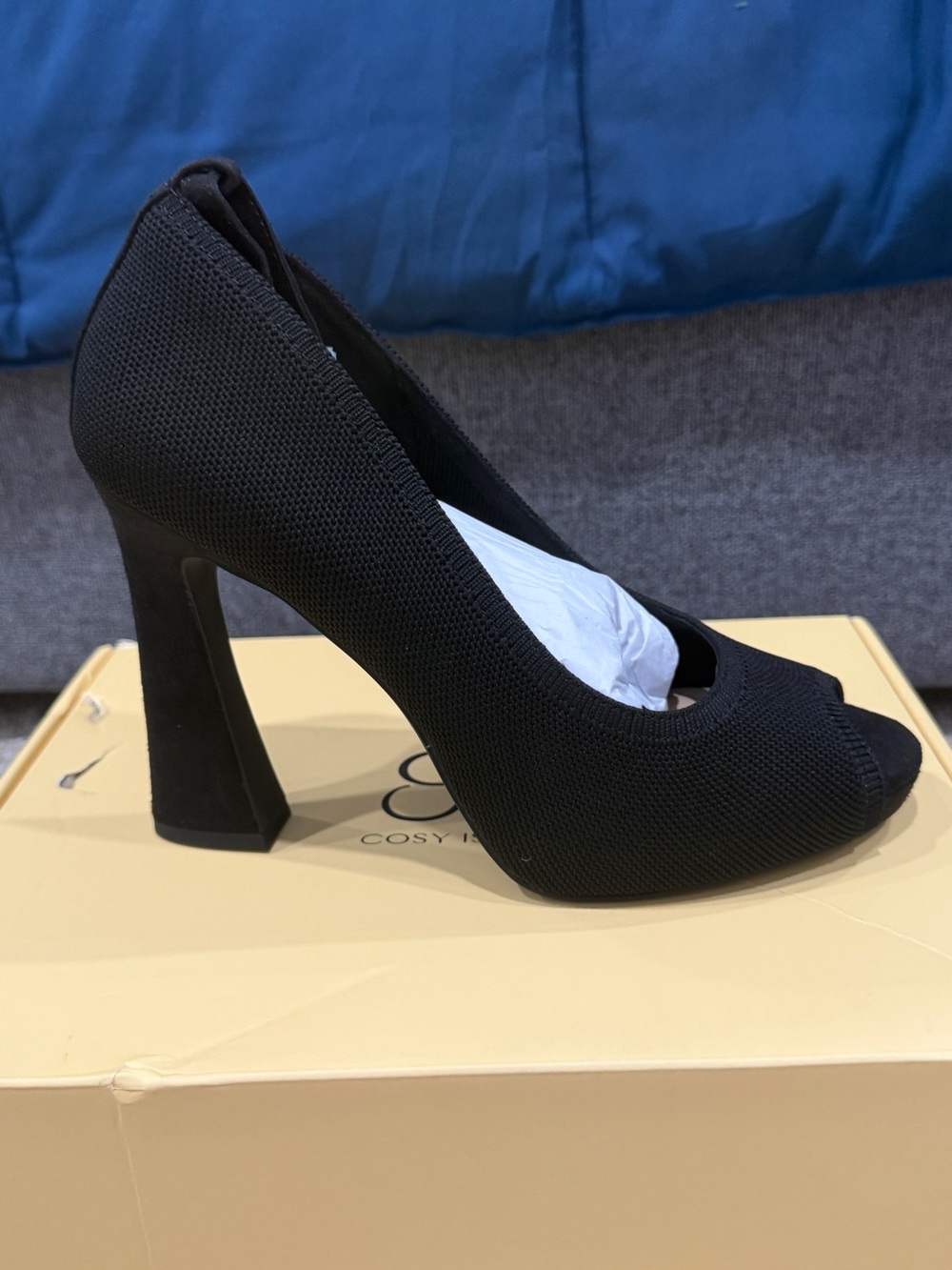 Cosy Island Women’s Shoes - Yellow Box